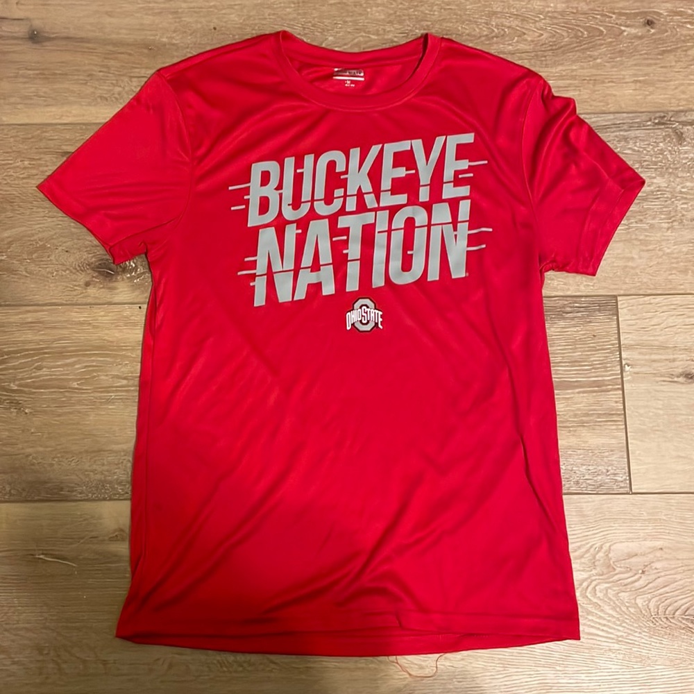 Red Ohio State Athletic T-Shirt - Adult Medium - NEED GONE SOON, MAKE AN OFFER